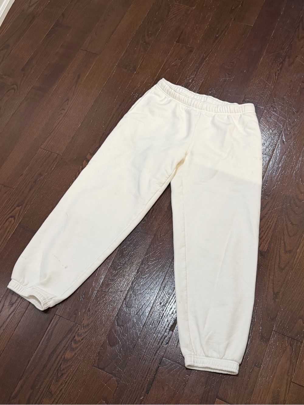 Aritzia Sweatfleece Cuffed Joggers